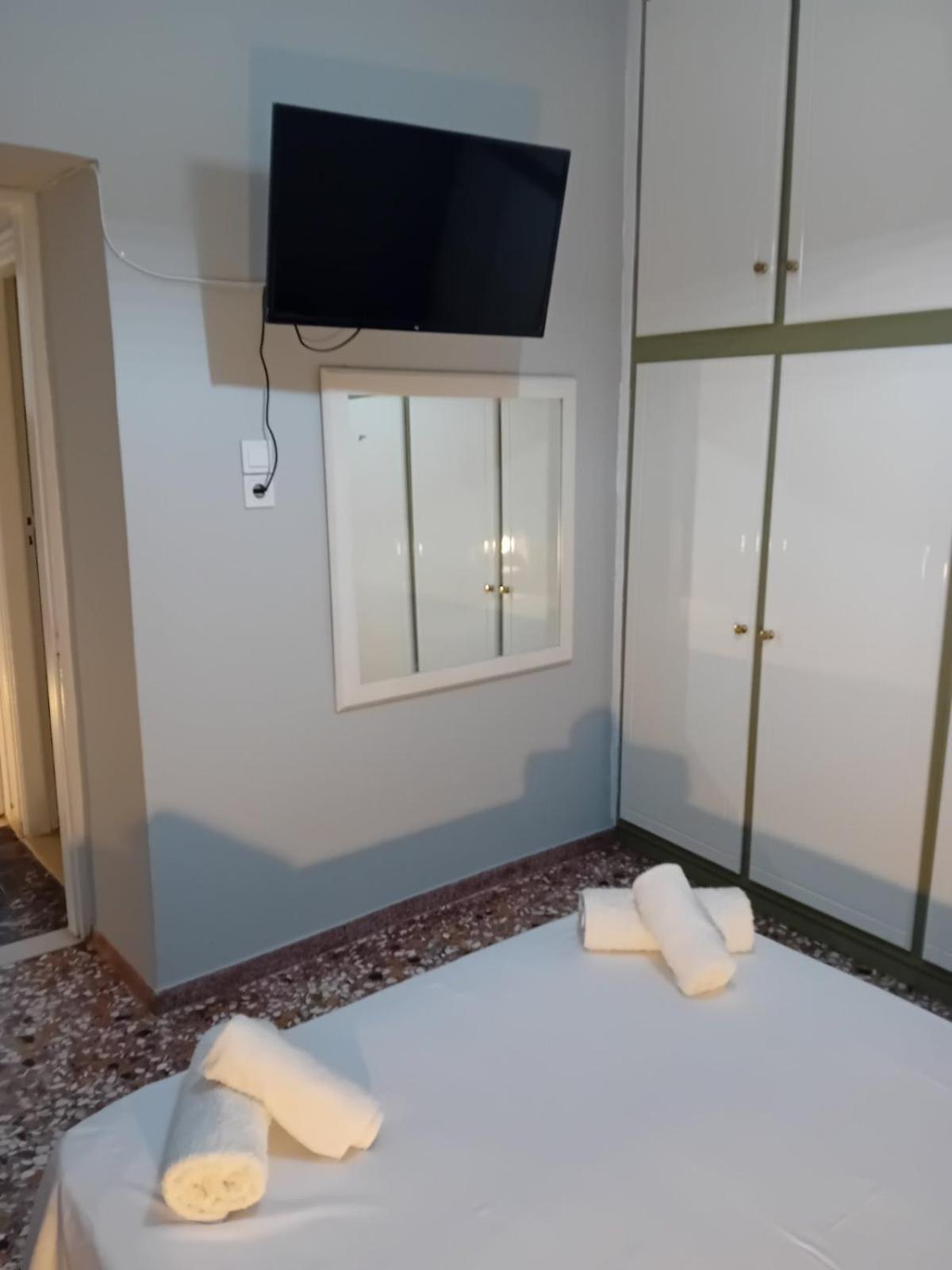 Katerina'S Apartments Kini Eksteriør billede